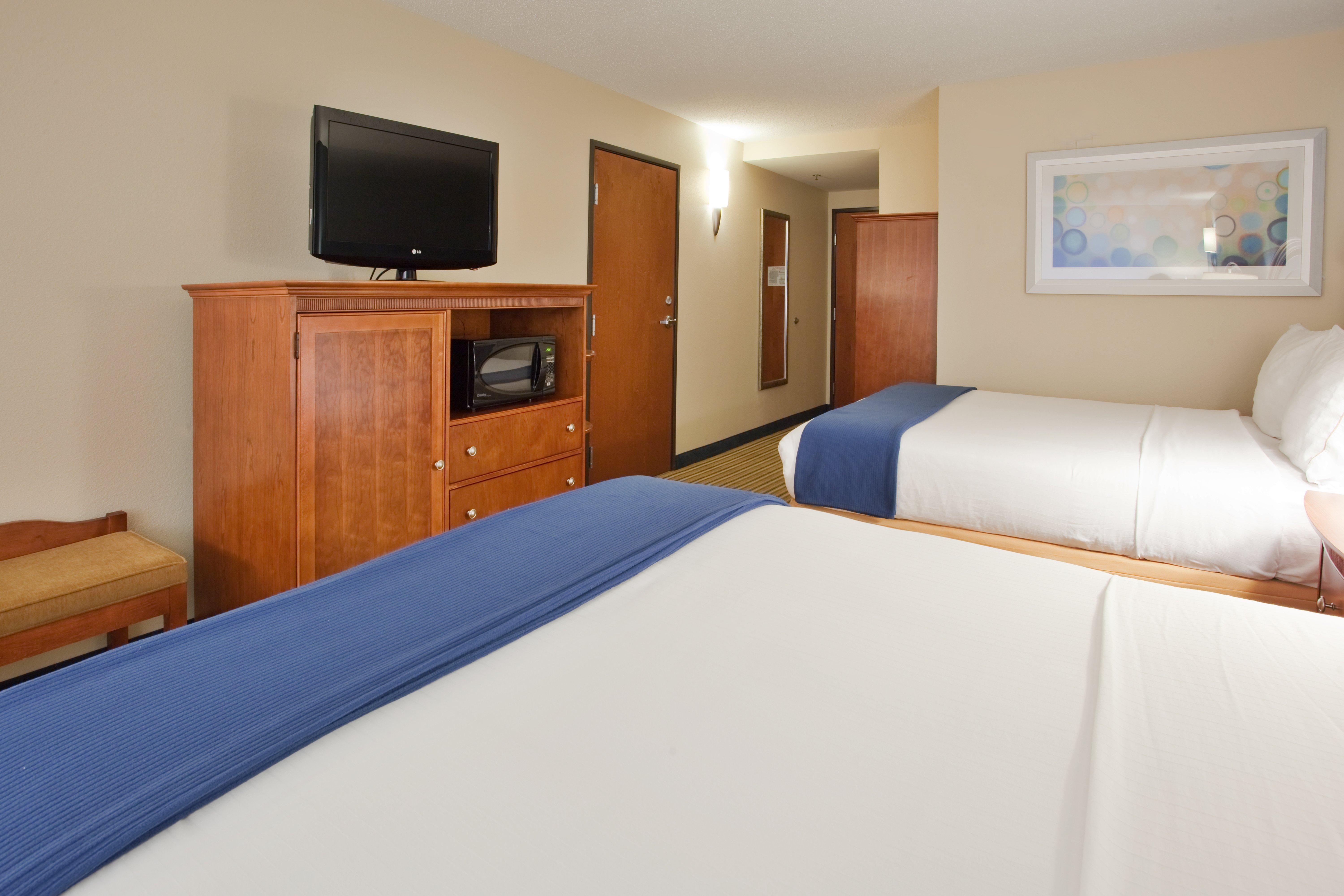 Holiday Inn Express Hotel & Suites Fredericksburg, An Ihg Hotel Екстер'єр фото