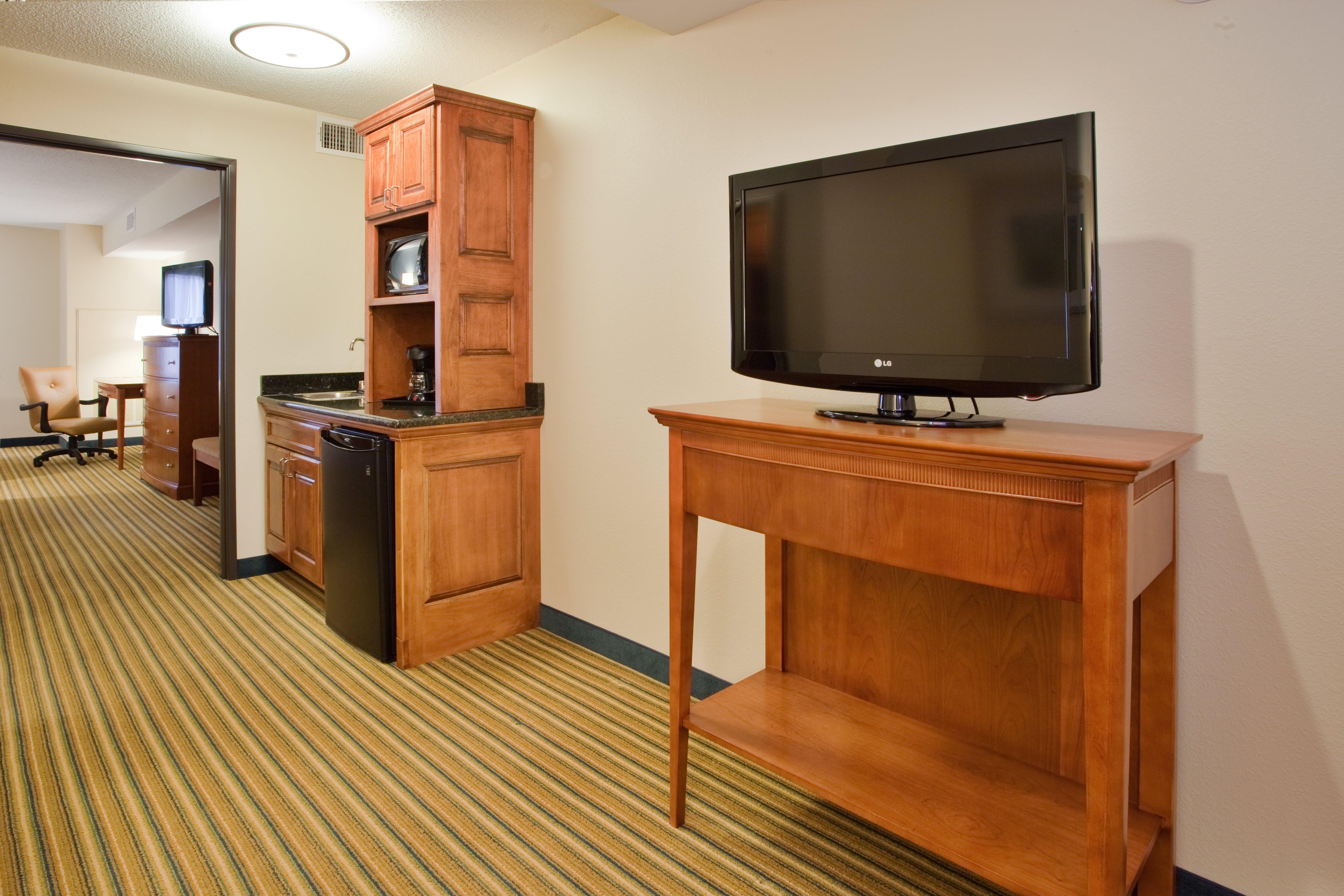 Holiday Inn Express Hotel & Suites Fredericksburg By Ihg Екстер'єр фото