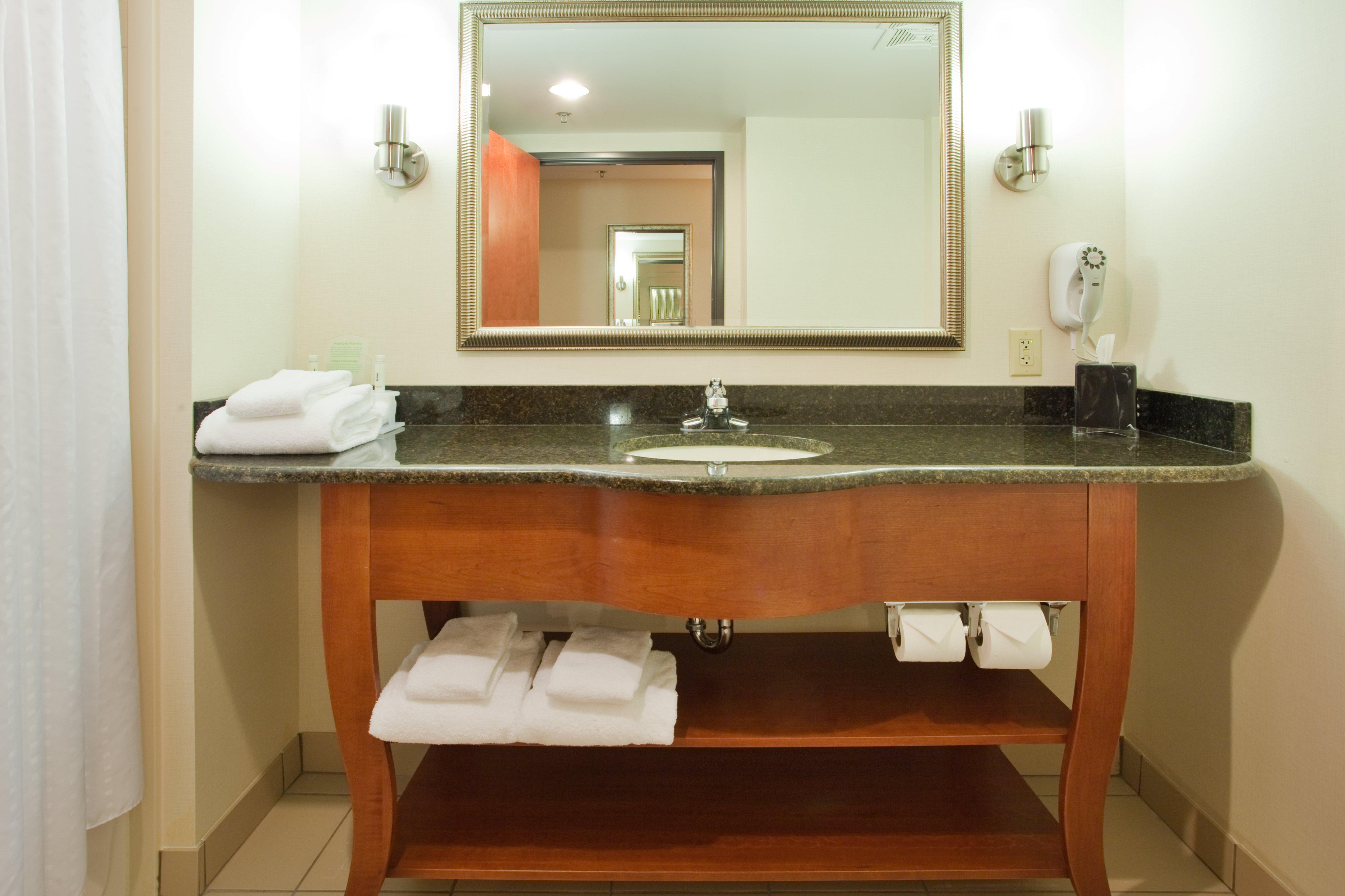 Holiday Inn Express Hotel & Suites Fredericksburg, An Ihg Hotel Екстер'єр фото