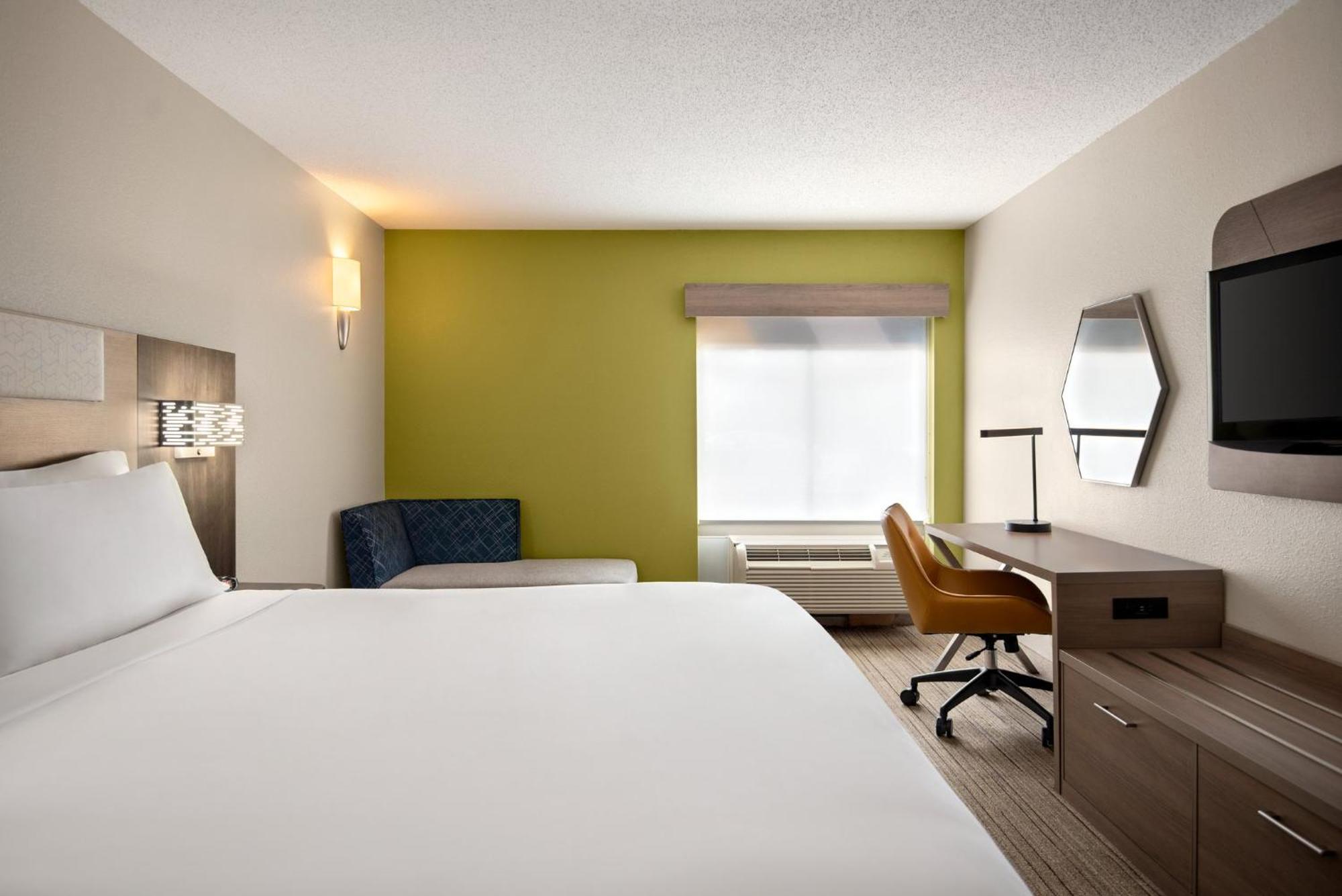 Holiday Inn Express Hotel & Suites Fredericksburg By Ihg Екстер'єр фото