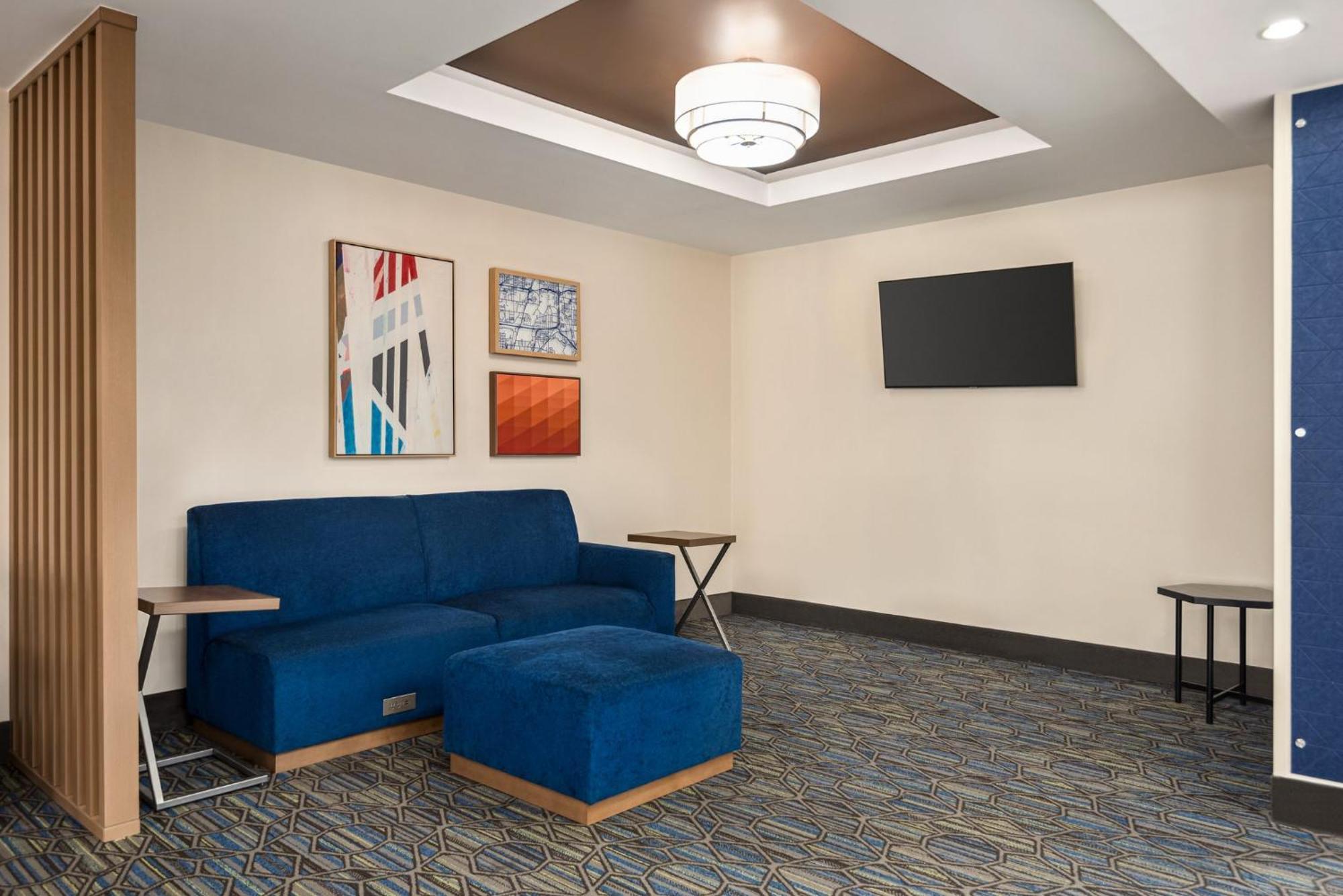 Holiday Inn Express Hotel & Suites Fredericksburg By Ihg Екстер'єр фото