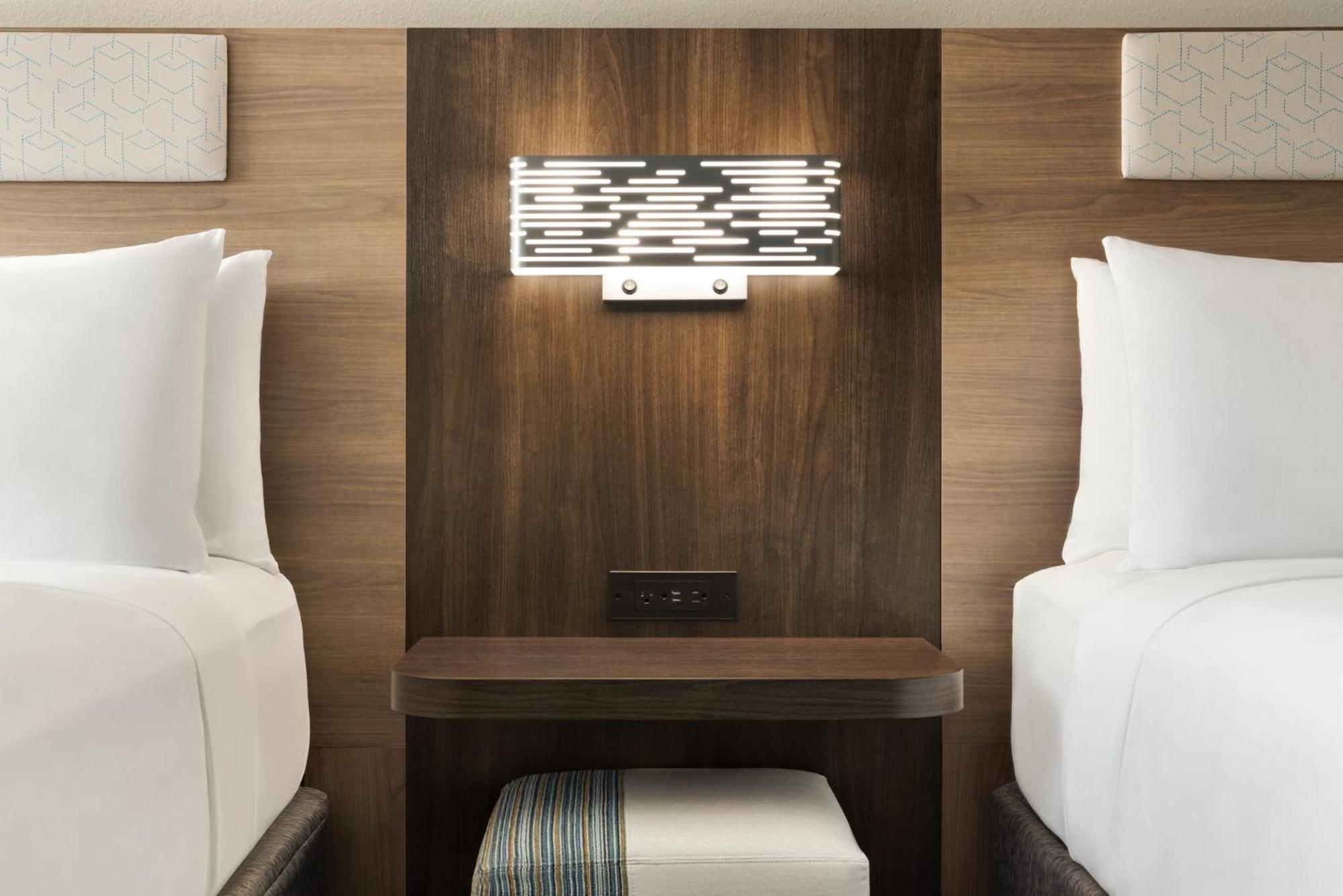 Holiday Inn Express Hotel & Suites Fredericksburg By Ihg Екстер'єр фото